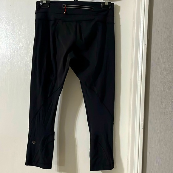 Lululemon Black Capri Leggings - Picture 1 of 7